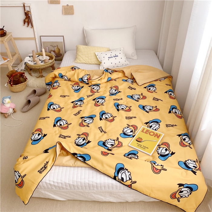 91家纺网 家纺一手货源 找家纺  星期八 2019新款ins风夏被 唐老鸭