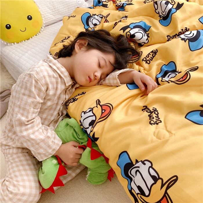 91家纺网 家纺一手货源 找家纺  星期八 2019新款ins风夏被 唐老鸭