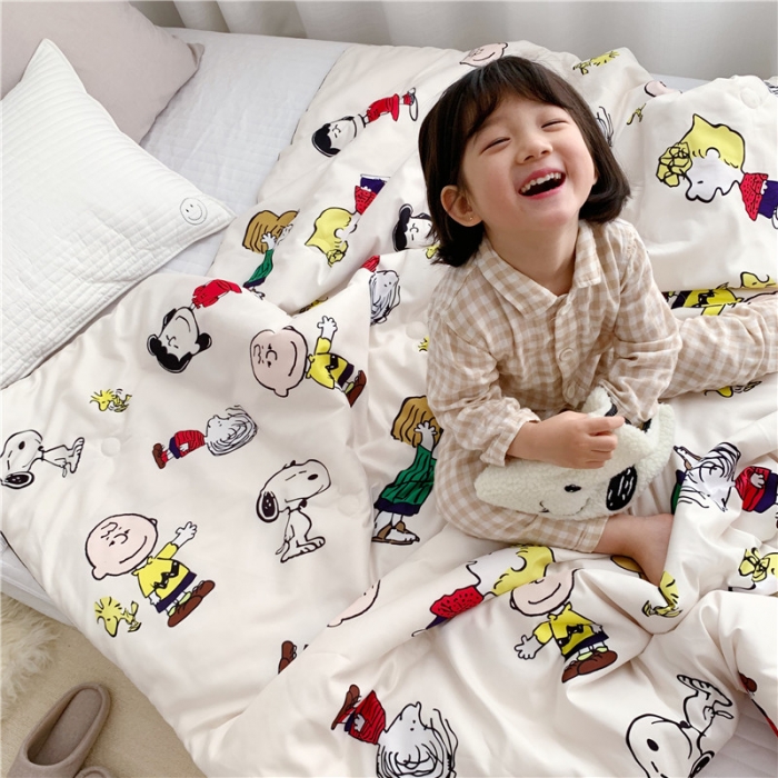 91家纺网 家纺一手货源 找家纺  星期八 2019新款ins风夏被 史努比