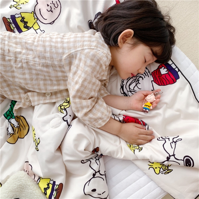 91家纺网 家纺一手货源 找家纺  星期八 2019新款ins风夏被 史努比