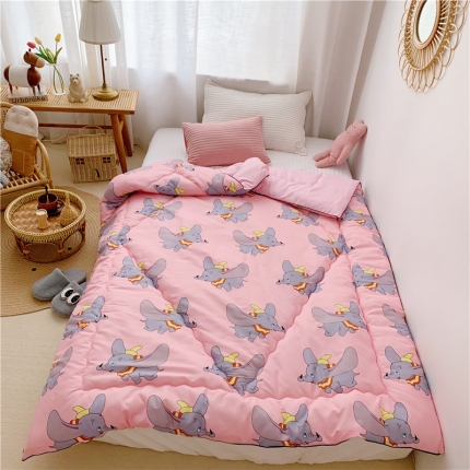 91家纺网 家纺一手货源 找家纺 星期八 新款趣味冬被 粉飞象