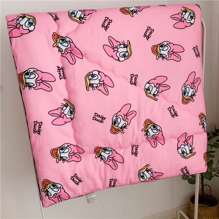 91家纺网 家纺一手货源 找家纺 星期八 新款趣味冬被 黛丝