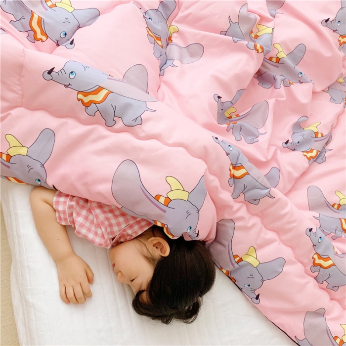 91家纺网 家纺一手货源 找家纺 星期八 新款趣味冬被 粉飞象