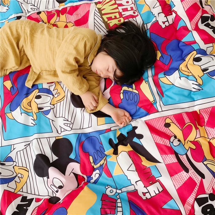 91家纺网 家纺一手货源 找家纺 星期八 新款趣味冬被 米奇