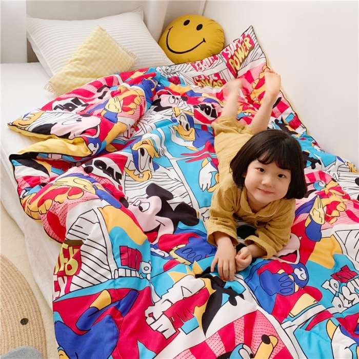 91家纺网 家纺一手货源 找家纺 星期八 新款趣味冬被 米奇