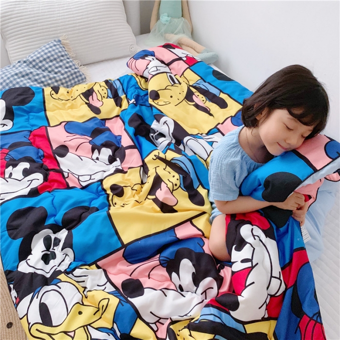 91家纺网 家纺一手货源 找家纺 星期八 新款趣味冬被 米奇fun