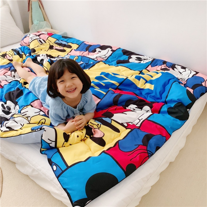 91家纺网 家纺一手货源 找家纺 星期八 新款趣味冬被 米奇fun