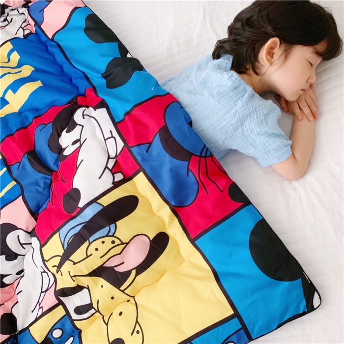 91家纺网 家纺一手货源 找家纺 星期八 新款趣味冬被 米奇fun