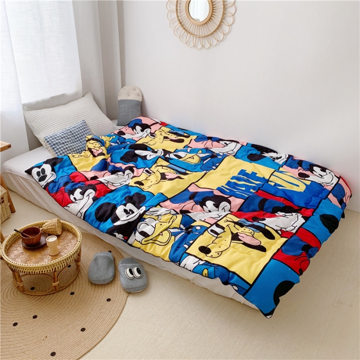 91家纺网 家纺一手货源 找家纺 星期八 新款趣味冬被 米奇fun