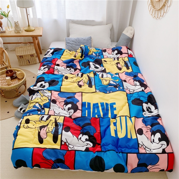 91家纺网 家纺一手货源 找家纺 星期八 新款趣味冬被 米奇fun