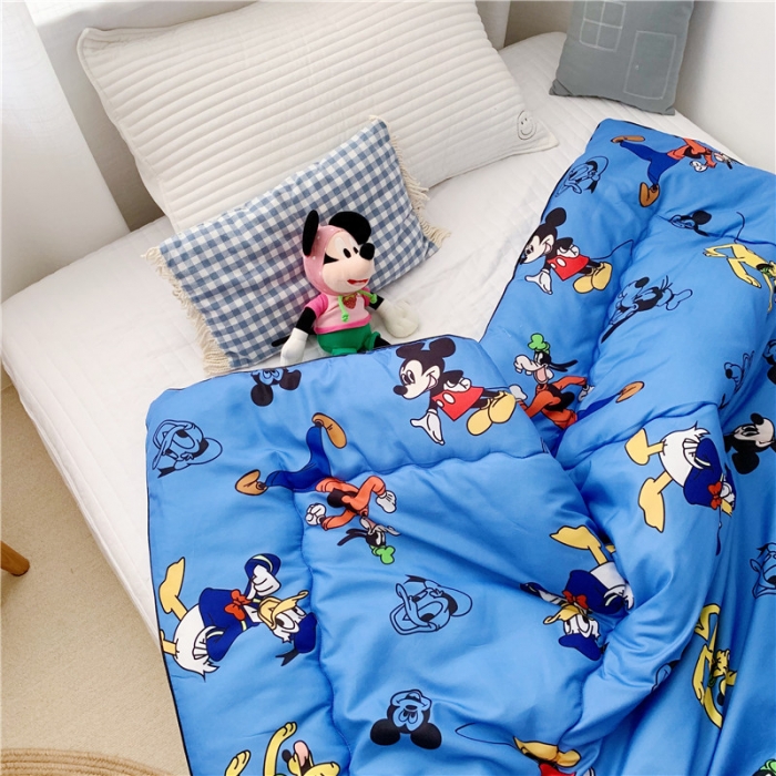 91家纺网 家纺一手货源 找家纺 星期八 新款趣味冬被 米奇乐园