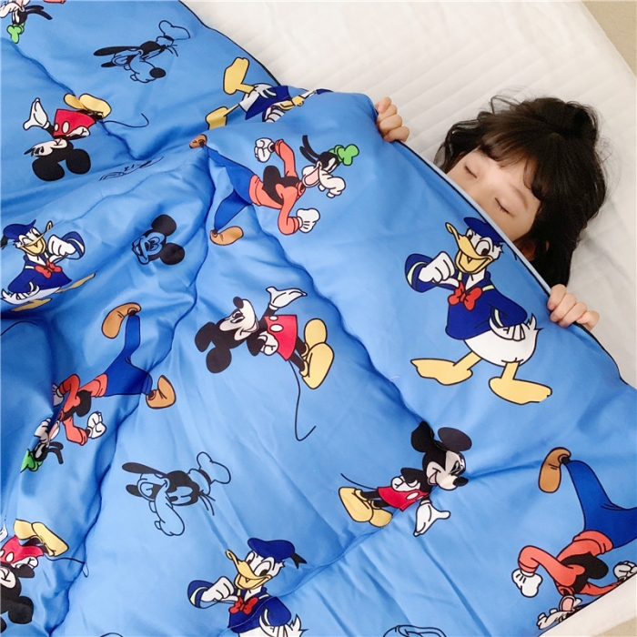 91家纺网 家纺一手货源 找家纺 星期八 新款趣味冬被 米奇乐园