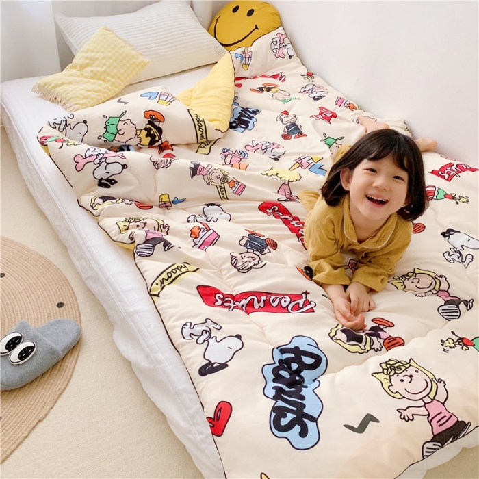 91家纺网 家纺一手货源 找家纺 星期八 新款趣味冬被 史努比小憩