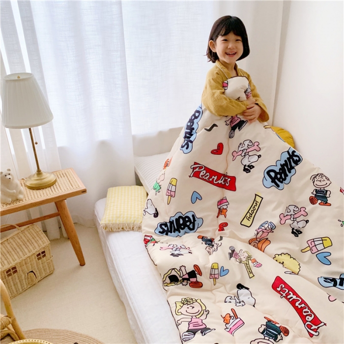 91家纺网 家纺一手货源 找家纺 星期八 新款趣味冬被 史努比小憩