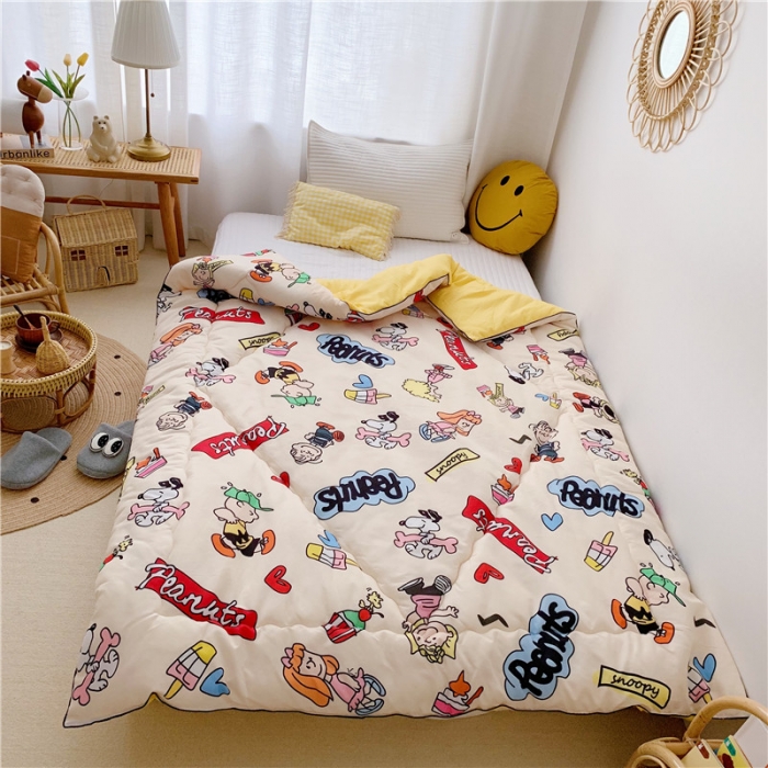 91家纺网 家纺一手货源 找家纺 星期八 新款趣味冬被 史努比小憩