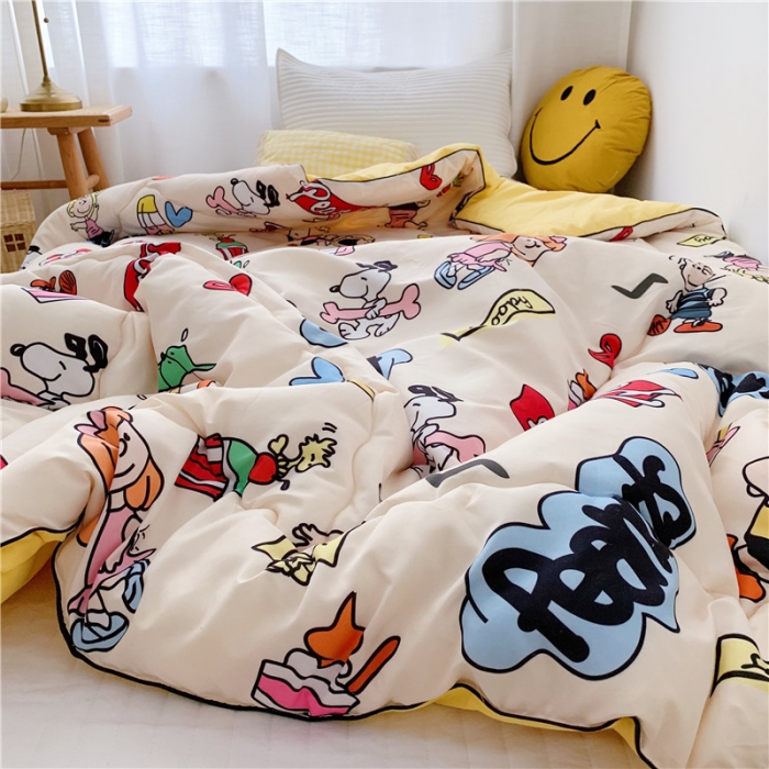 91家纺网 家纺一手货源 找家纺 星期八 新款趣味冬被 史努比小憩