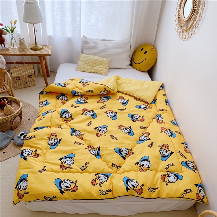 91家纺网 家纺一手货源 找家纺 星期八 新款趣味冬被 唐老鸭