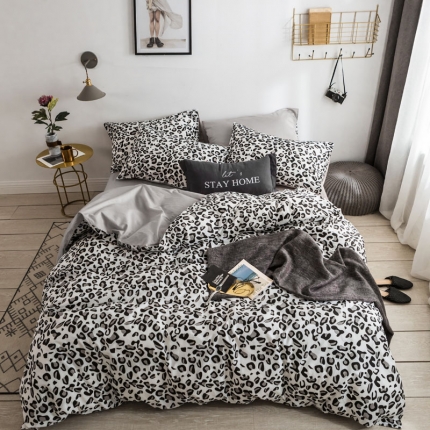 91家纺网 家纺一手货源 找家纺 （总）梦家居 2018新款北欧简约冷淡风套件