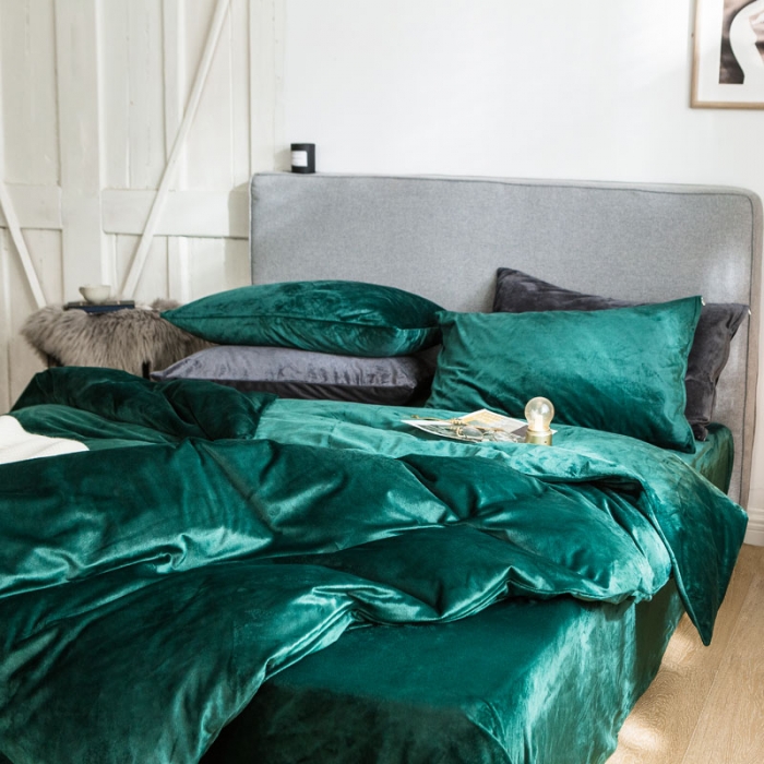 91家纺网 家纺一手货源 找家纺 梦家居 2019韩国简约素色天鹅绒四件套 墨绿色