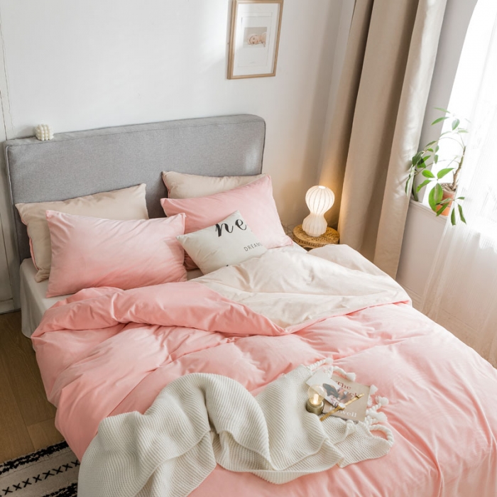 91家纺网 家纺一手货源 找家纺 梦家居 2019韩国简约素色天鹅绒四件套 浅粉拼浅米
