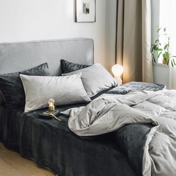 91家纺网 家纺一手货源 找家纺 梦家居 2019韩国简约素色天鹅绒四件套 浅灰拼深灰