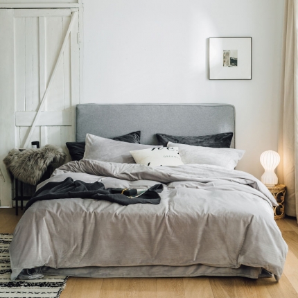 91家纺网 家纺一手货源 找家纺 梦家居 2019韩国简约素色天鹅绒四件套 浅灰色