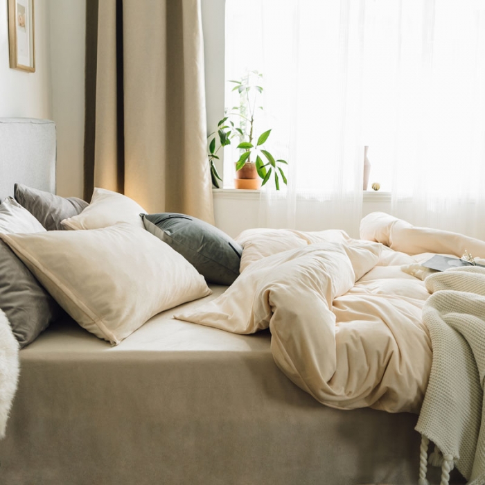 91家纺网 家纺一手货源 找家纺 梦家居 2019韩国简约素色天鹅绒四件套 浅米色