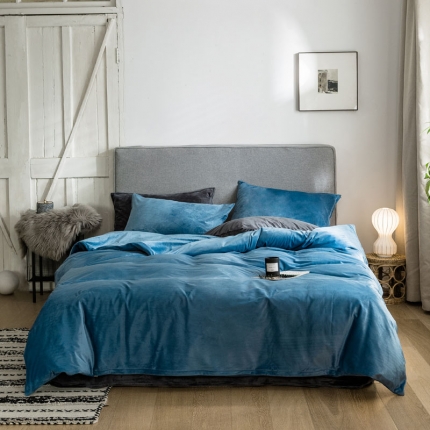 91家纺网 家纺一手货源 找家纺 梦家居 2019韩国简约素色天鹅绒四件套 雾蓝搭深灰