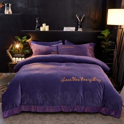 91家纺网 家纺一手货源 找家纺 （总）欧冠家纺 2018秋冬美式宝宝绒绣花水晶绒加厚四件套