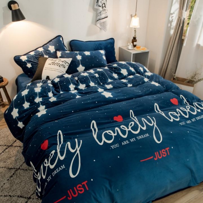 91家纺网 家纺一手货源 找家纺 欧冠家纺 2018印花牛奶绒爆款四件套 夜空
