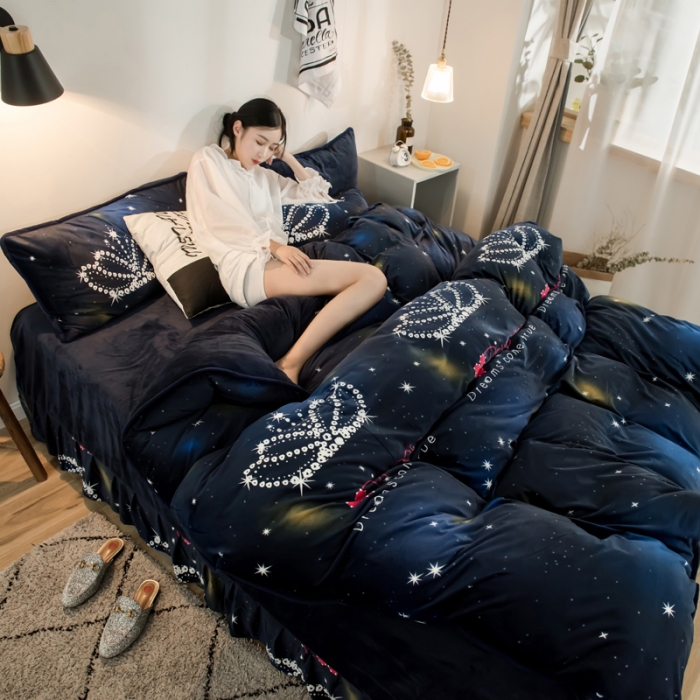 91家纺网 家纺一手货源 找家纺 绒世界 2018印花牛奶绒爆款四件套 皇冠