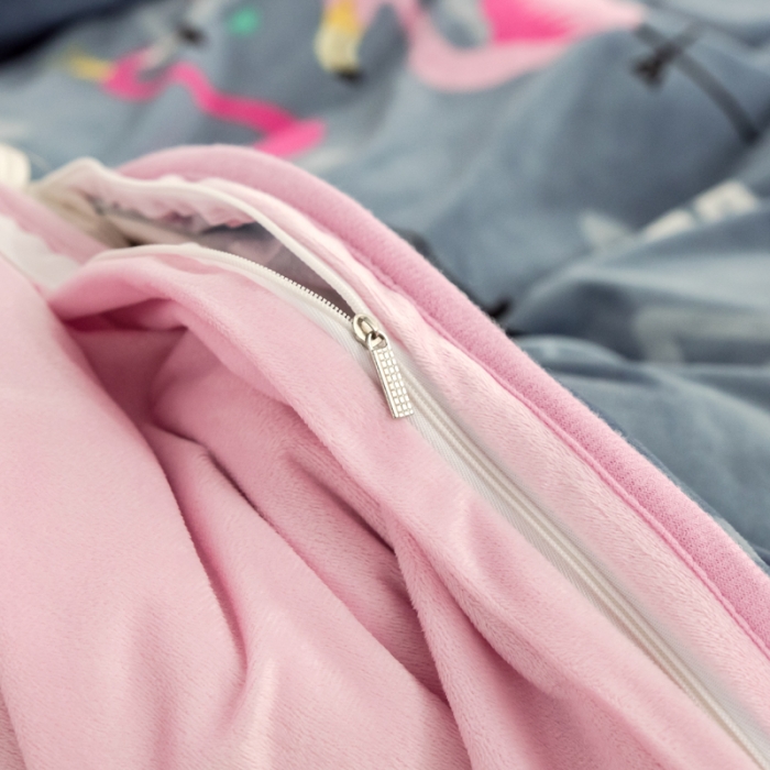 91家纺网 家纺一手货源 找家纺 欧冠家纺 2018印花牛奶绒爆款四件套 火烈鸟