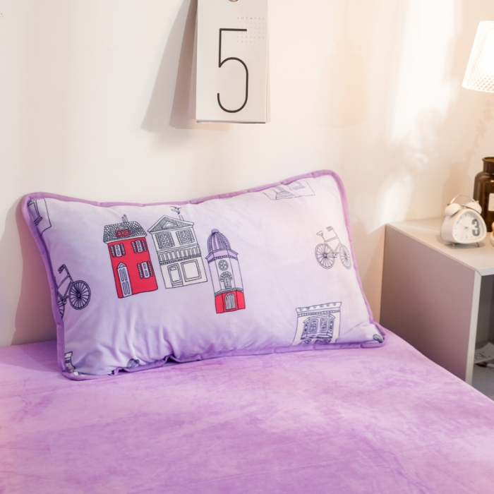 91家纺网 家纺一手货源 找家纺 欧冠家纺 2018印花牛奶绒爆款四件套 小房子