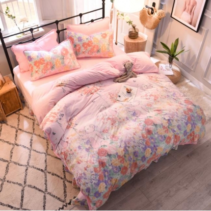 91家纺网 家纺一手货源 找家纺 （总）绒世界 2018秋冬印花牛奶绒爆款四件套第二版