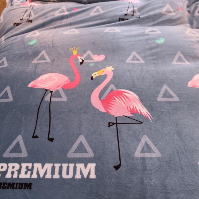 91家纺网 家纺一手货源 找家纺 绒世界 2018秋冬印花牛奶绒爆款四件套第二版 火烈鸟