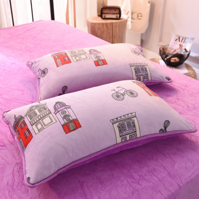 91家纺网 家纺一手货源 找家纺 绒世界 2018秋冬印花牛奶绒爆款四件套第二版 小房子