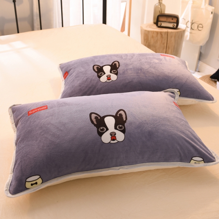 91家纺网 家纺一手货源 找家纺 绒世界 2018秋冬印花牛奶绒爆款四件套第二版 小狗