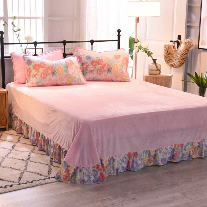 91家纺网 家纺一手货源 找家纺 绒世界 2018秋冬印花牛奶绒爆款四件套第二版 小熊