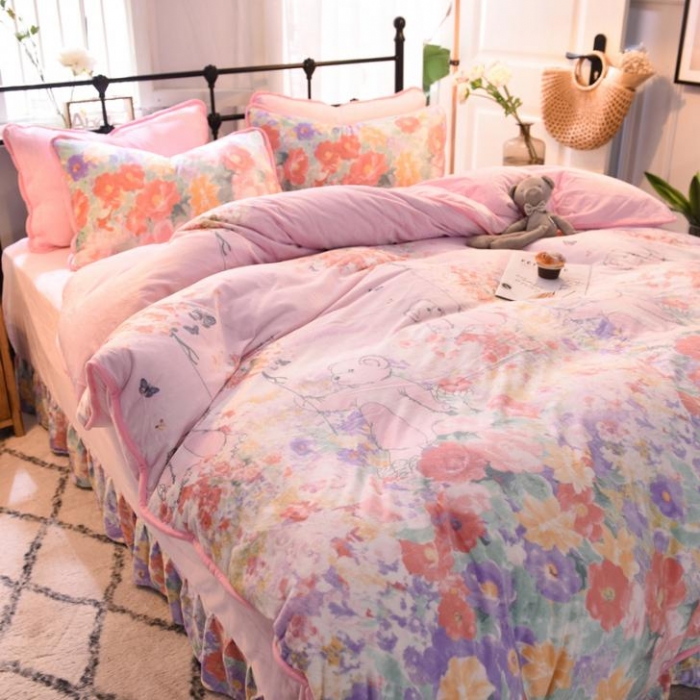 91家纺网 家纺一手货源 找家纺 绒世界 2018秋冬印花牛奶绒爆款四件套第二版 小熊