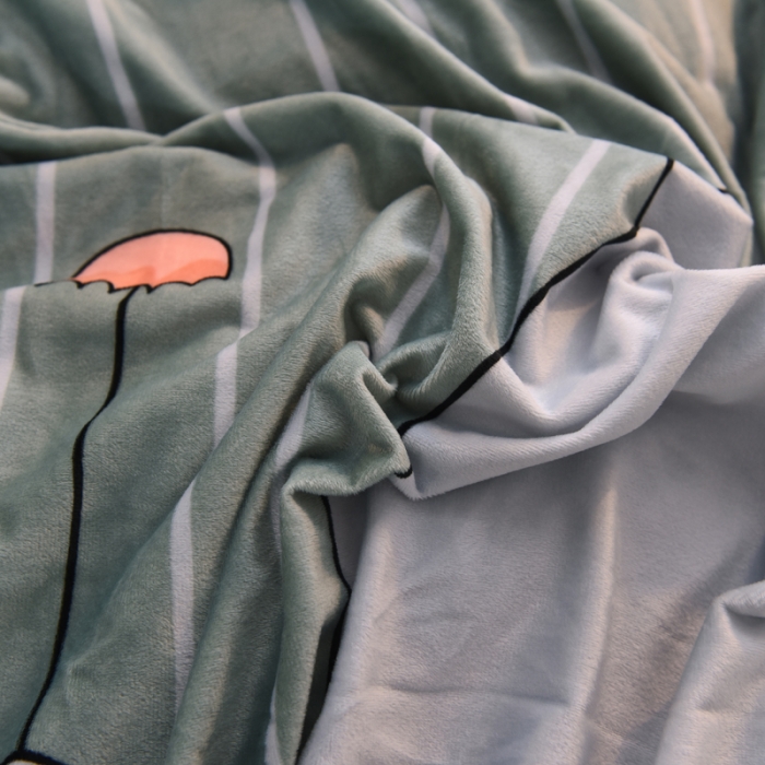 91家纺网 家纺一手货源 找家纺 绒世界 2018秋冬印花牛奶绒爆款四件套第二版 小雨伞