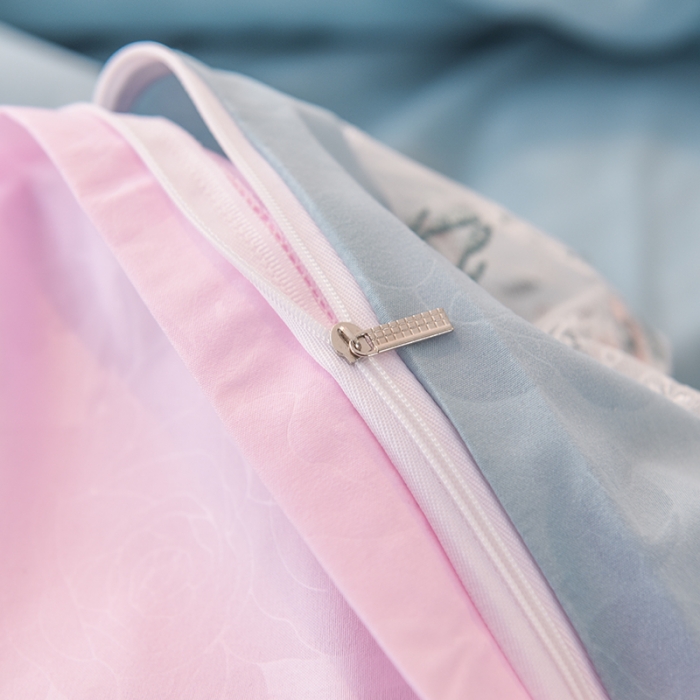 91家纺网 家纺一手货源 找家纺 欧冠 2019新品玫瑰秘密系列四件套床裙款慕蓝+粉