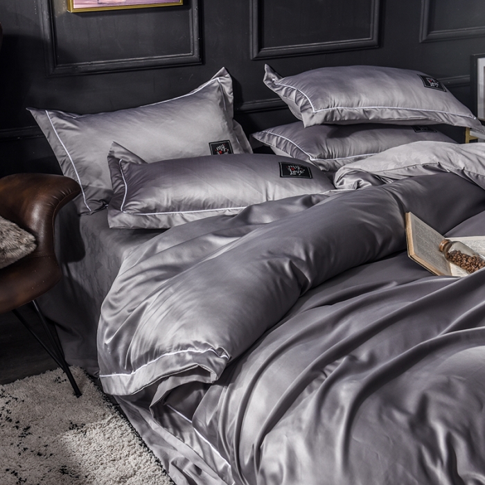 91家纺网 家纺一手货源 找家纺 绒世界 2019新款水洗真丝贴布绣四件套 床单款 烟灰