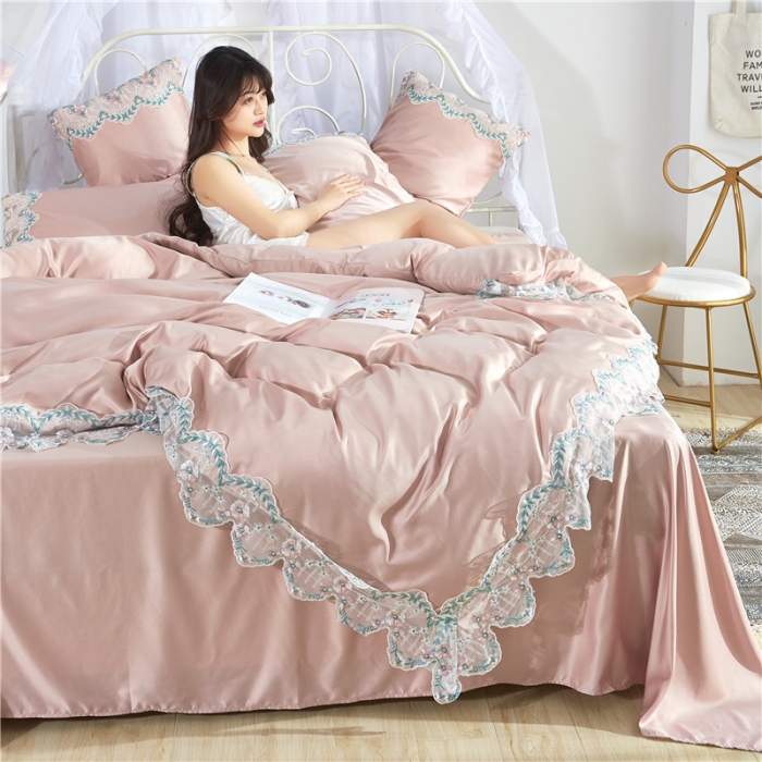 91家纺网 家纺一手货源 找家纺 欧冠  双面水洗真丝丝印良品SILKINLP系列四件套 香槟