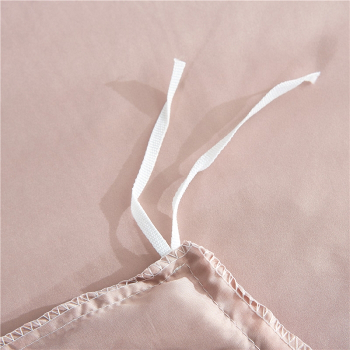 91家纺网 家纺一手货源 找家纺 欧冠  双面水洗真丝丝印良品SILKINLP系列四件套 香槟