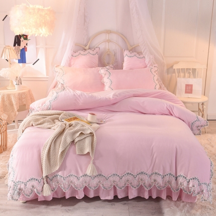 91家纺网 家纺一手货源 找家纺 欧冠2019水晶绒宝宝绒花边款和毛巾绣款四件套花边款-粉色