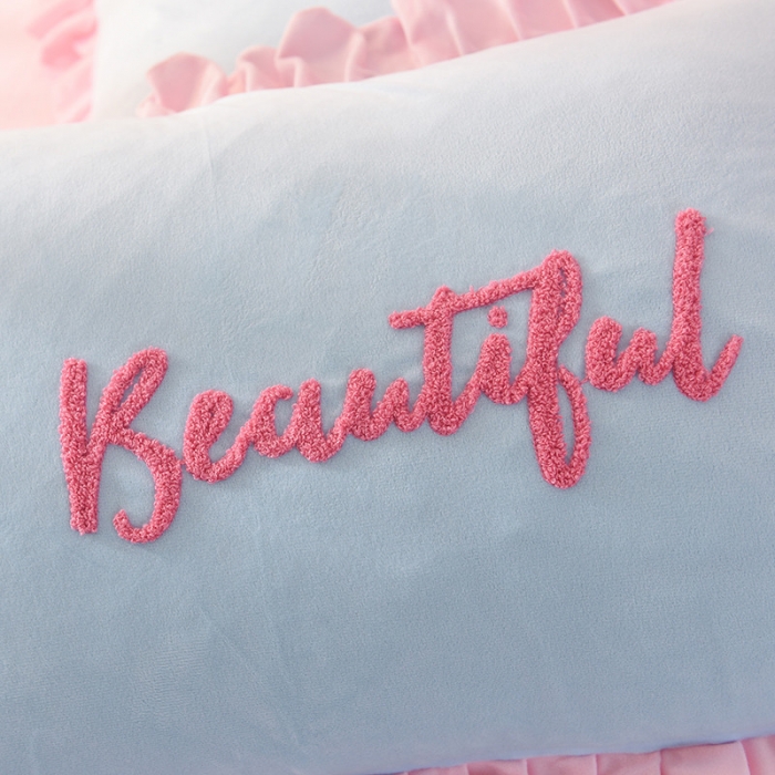 91家纺网 家纺一手货源 找家纺 欧冠2019水晶绒宝宝绒花边款和毛巾绣款四件套毛巾绣慕蓝粉