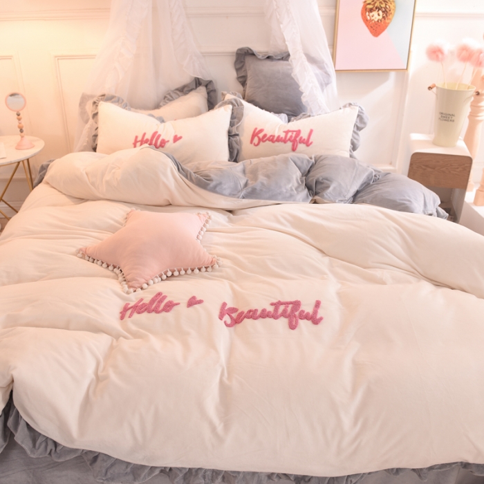 91家纺网 家纺一手货源 找家纺 绒世界 秋冬绒款花边款和毛巾绣四件套床单款 毛巾绣-灰白