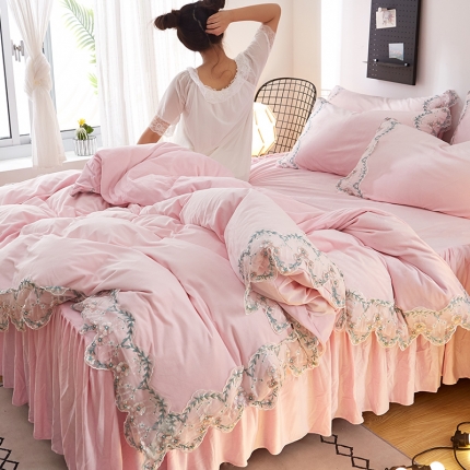 91家纺网 家纺一手货源 找家纺 (总）绒世界 2019秋冬绒款花边款四件套床裙款