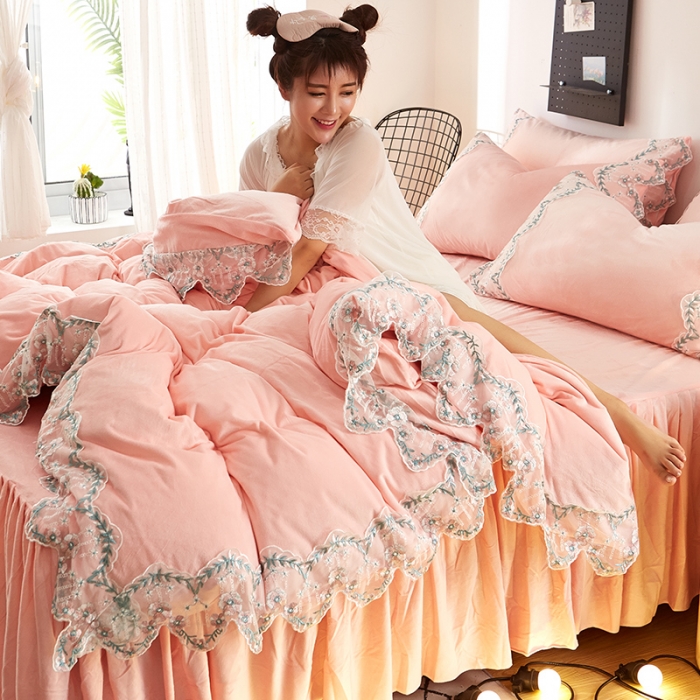 91家纺网 家纺一手货源 找家纺 绒世界 秋冬绒款花边款和毛巾绣四件套床裙款 花边款-玉色