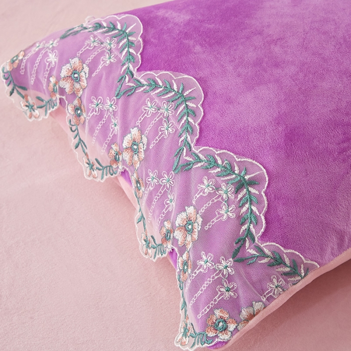 91家纺网 家纺一手货源 找家纺 绒世界 秋冬绒款花边款和毛巾绣四件套床裙款 花边款-紫粉